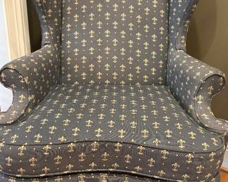 Ethan Allen wingback chair (1 of 2)