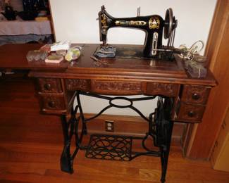 Treadle Sewing Maching