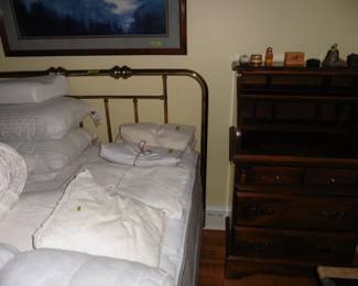 Brass Full Size Bed, Bed Linens and Dresser