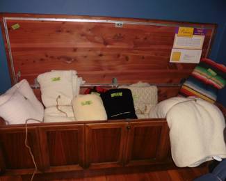 Lane  (Princess) Cedar Chest, Blankets and Throws