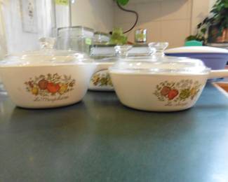  Corning Ware (Pattern : Spice o’ Life)*