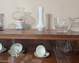 vases & teacups with saucers