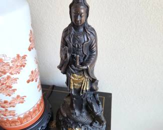 This Quin Yin has a Dragon at the bottom of the figure!