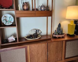 Vintage Danish Style MCM Credenza/Hutch.