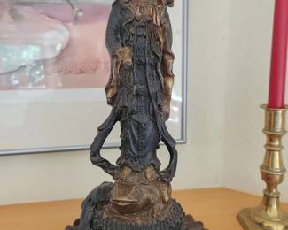 Quan Yin with Frog....Chinese Bodhisattva of Compassion!
