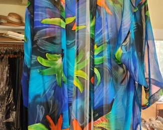 Sooooooo many Women's Clothes of all types from A to Z!