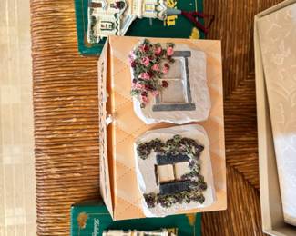 Decorative ornaments