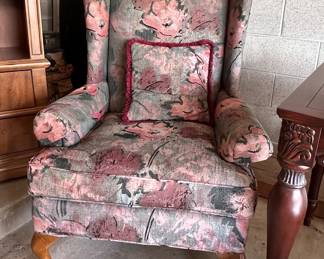 Wing back chair