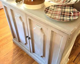 Small double door chest