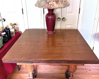 Antique draw leaf table