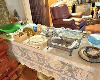 Silver casserole table