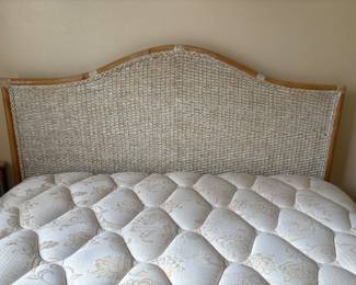 Queen white-washed Rattan and Wicker bedroom set. Includes: Headboard, mattress, boxspring, rails, nightstand, 6-drawer dresser and mirror. Measurements on following pictures. SOLD AS SET ONLY during presale