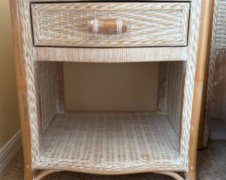 Nightstand 21"W / 20"D / 24.5"H