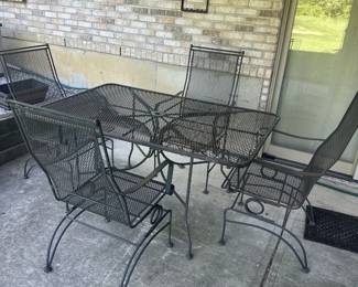 WROUGH IRON TABLE WITH 4 CHAIRS II
