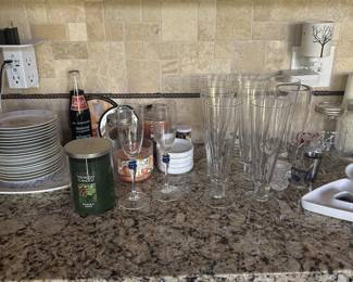 KITCHEN  GLASSWARE DISHES