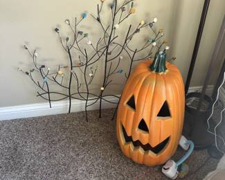 HOME DECOR  JACK 0 LANTERN