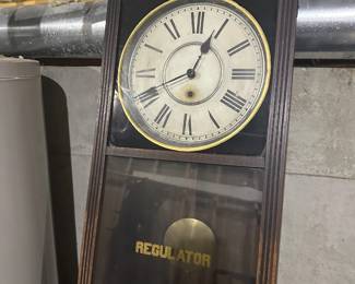 VINTAGE REGULATOR WALL CLOCK