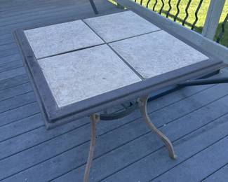 PATIO TABLE SMALL SQUARE