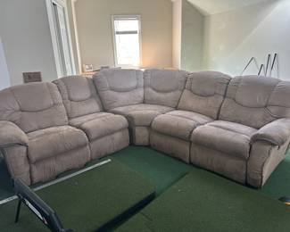 FURNITURE  SECTIONAL