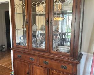 FURNITURE  DINING ROOM HUTCH