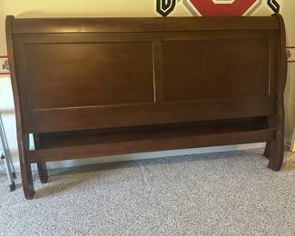 FURNITURE  QUEEN SIZE SLEIGH BED WITH FRAME