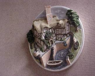 3-D collector's plate.