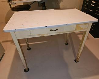 porcelain prep table 