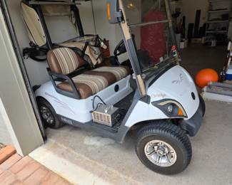 Golf cart