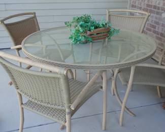 OUTDOOR PATIO SET