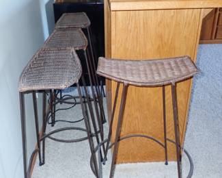 BAR STOOLS IRON/RATTAN