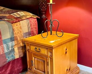 MATCHING NIGHTSTANDS AND LAMPS