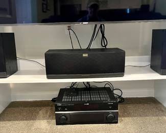 KLIPSCH  REFERENCE SPEAKER SYSTEM (CENTER, LEFT, RIGHT AND SUBWOOFER}