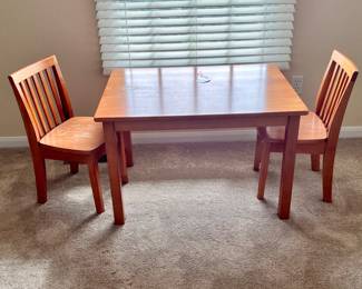 KIDS TABLE AND CHAIRS