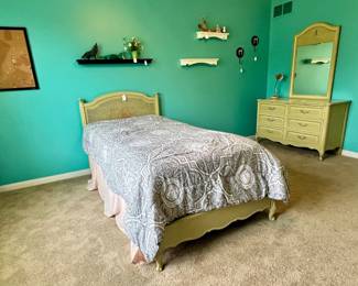 TWIN BEDROOM SET
