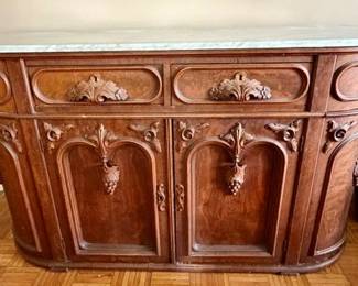 gilded rectangular mirror