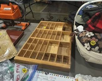 TYPE TRAY Very nice