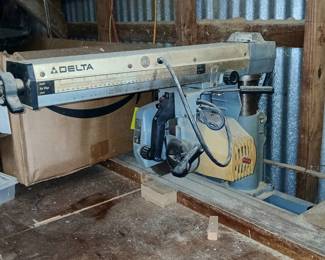 Radial arm saw