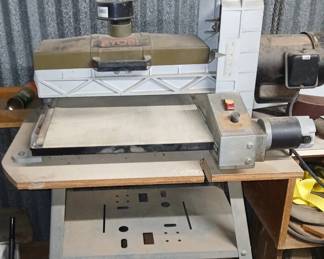 Ryobi model WD – S1600 self feeding drum sander