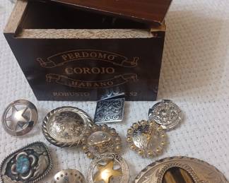 Square dancing conch buckles scarf clips