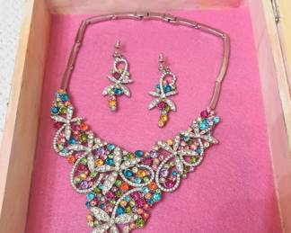 Multicolored crystal necklace set