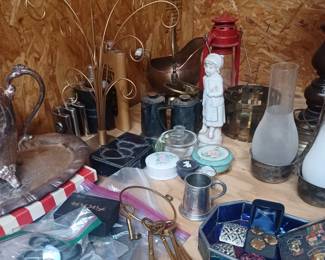 Vintage jewelry and decor 