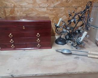 Humidor and crystal chandelier 