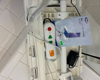 Bath lift chair $200
