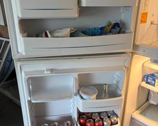 GE refrigerator and Freezer 2005 works great $250.00