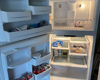 GE refrigerator and Freezer 2005 works great $250.00