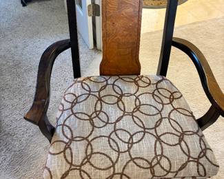Davis Cherry Dinning Table, 4 chairs on castors, 3 leaves, topper. $900.00 set.  Table: 64”-112”L 44”W 29” T. Chairs: 24”W 19”D 35”T