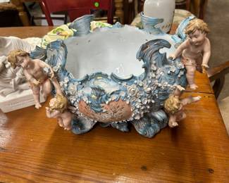 Elaborate jardeniere