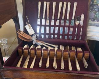 flatware set