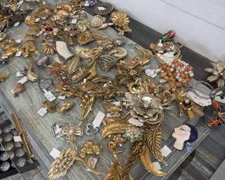 vintage brooches