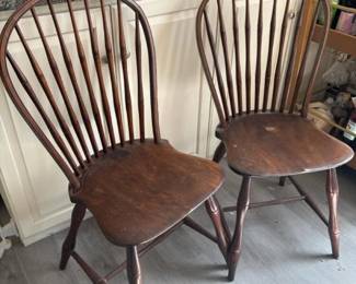 267 pairofconantballwindsorsidechairs